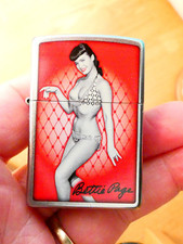 Feuerzeug ZIPPO J 16, Made in USA, SEXY Frau in Bikini Bettie Page, gut erhalten