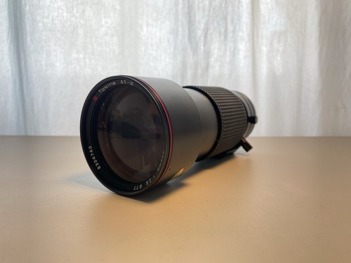 Tokina 200 mm f - 80-200,