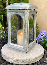 Grablampe mit Sockel