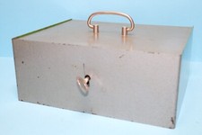 ALTE GELDKASSETTE  MIT EINSATZ