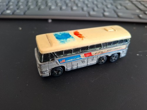 Playart greyhound bus - greyhound,