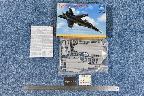 Italeri suchoi s 37 - 1/72,