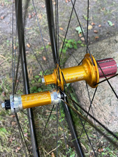 Tune Carbon Laufradsatz no Disc, ca.1.560g komplett, mit Schnellspanner/Reifen!!