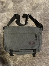 Eastpak Laptop Tasche Neu