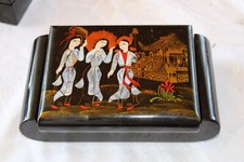 - Schmuckschachtel mit