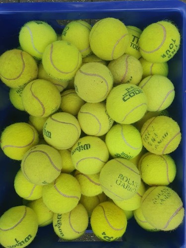 Gebrauchte tennisbälle - gebrauchte,