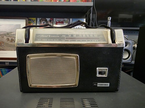 Toshiba antique radio - toshiba,