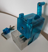 Anspitzer mit Kurbel und