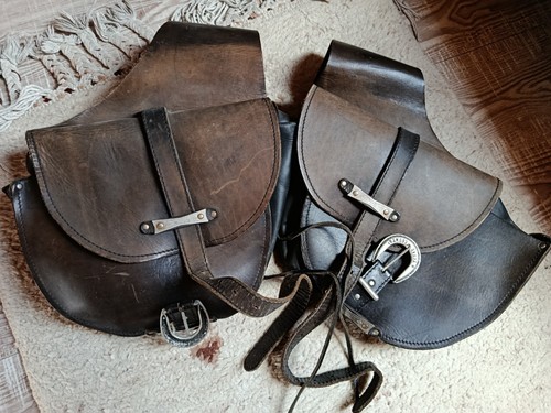 Alte gebrauchte satteltaschen - alte,
