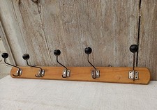 Alte Wandgarderobe Hakenleiste Holz 5 Metallhaken Mit Holzkugeln Breite 75 cm