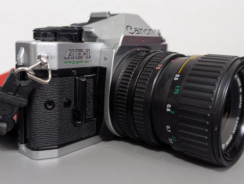 Canon program kamera - ae-1, slr