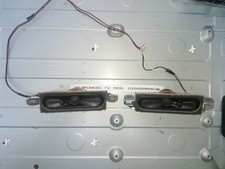 TV TELEFUNKEN D32H289N4CW FLACHBILD FERNSEHER BOXEN LAUTSPRECHER ERSATZTEILE?