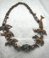 Afrikanische Holzkette, Handarbeit, Geschnitzte Tierfiguren, Massai-Schmuck 