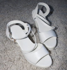 Sandalette mit Blockabsatz, weiß Gr. 40 **NEU**