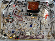 Modeschmuck & Trödel Konvolut | Bastler Lot Sammlung Schrott defekt C