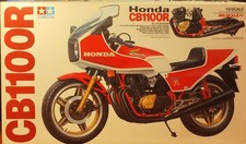 Honda CB 1100 R Tamiya 1:6 großer Maßstab Motorrad Modell neuwertiger Zustand 