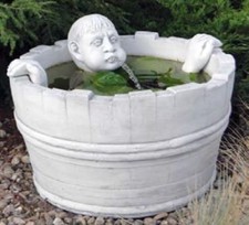 Fontäne Mann im Fass