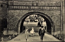 Ak Hansestadt Lübeck, Holstentor, Alte Toreinfahrt - 11435525