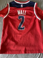 2 Basketballtrikots + 1 Hose