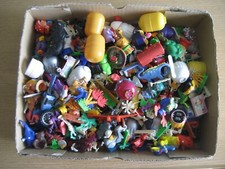 Ü-Eier Figuren Konvolut 