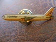 Condor neuere Boeing 767 Airline Flugzeug Pin Anstecker Badge, NEU&OVP (a)
