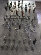 49 x Ritter Figuren aus