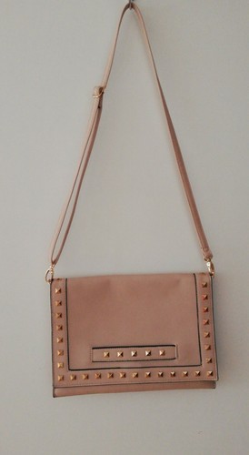 Tasche mit aufgesetzten