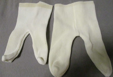 2 hübsche weiße Strumpfhosen