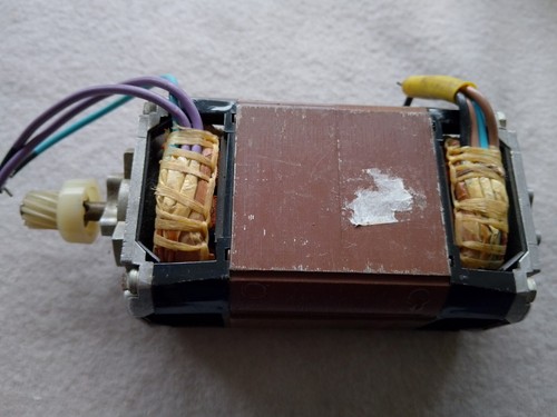 Leistungsstarker elektromotor - leistungsstarker,