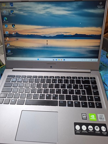 Medion p15647 notebook laptop - p15647,