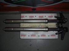 Ducati Streetfighter 1098 Gabelholme links rechts Top