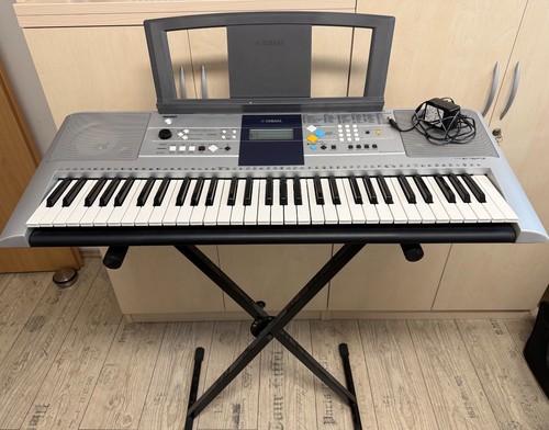 Yamaha keyboard psr e323 - yamaha,