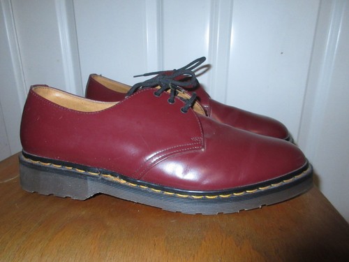 Martens oxblood size 12 - dr,