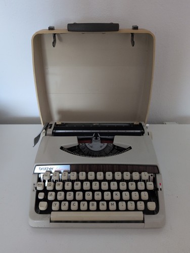 Vintage schreibmaschine - vintage,