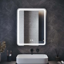 LED Spiegelschrank mit