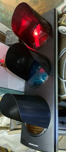 Led verkehrsampel mit rot und - led-verkehrsampel,
