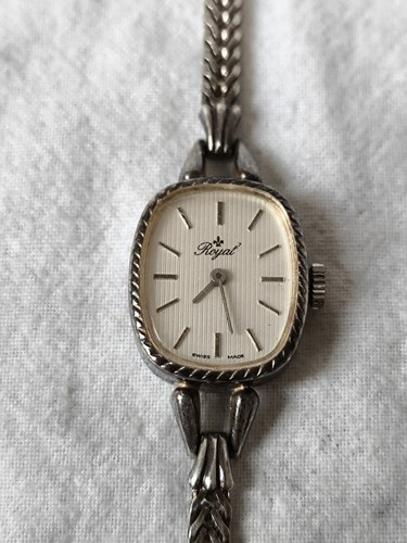 Versilberte armbanduhr - versilberte,