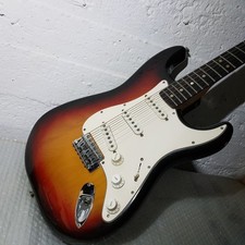 1975 FENDER STRATOCASTER USA