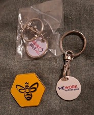 Pin Anstecker Biene plus x2