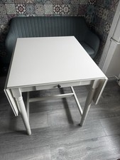 Weißer IKEA Klapptisch