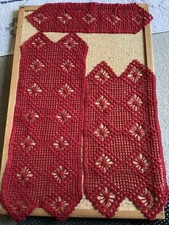 ❤️ Handgehäkelte Tischläufer-Set – Rot Vintage Deko Handarbeit Spitze ?