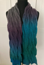 Gestrickter Zopf-Schal, Handarbeit, Merinowolle (Schoppel Zauberball Blaukraut)