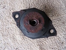 VW Golf 2 II  1.3 54 PS NZ Motorlager Getriebelager hinten 257199393A