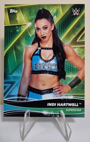 2021 topps wwe superstars 48 - topps,