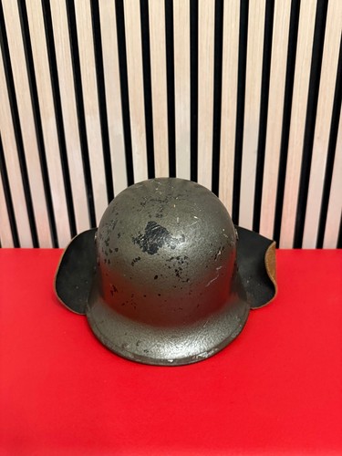 Stahlhelm mit lederschutz - lederschutz, &