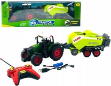 Traktor mit Presse & Lader