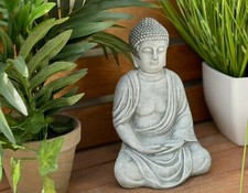 Steinfigur sitzender Buddha