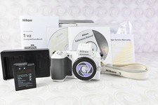 Nikon 1 V2 Gehäuse in Weiß -