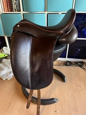 Dressursattel Benz Herakles , 17,5 Zoll Braun, Weite Kammer, Baujahr 2017