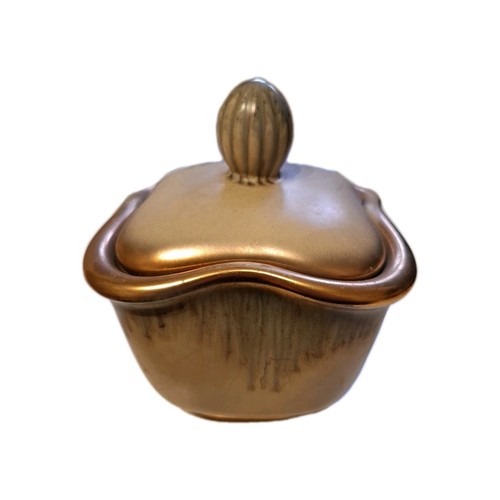 Alte dose mit deckel - dose,